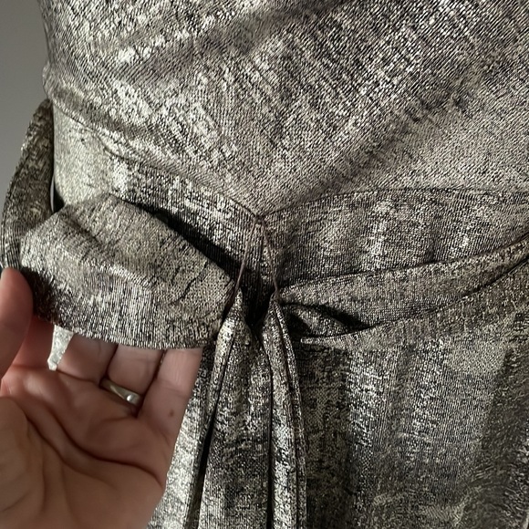 Connect women’s OVERSIZED METALLIC jumpsuit LIQUID stretch gold blk WIDE LEG Sm - Picture 7 of 16